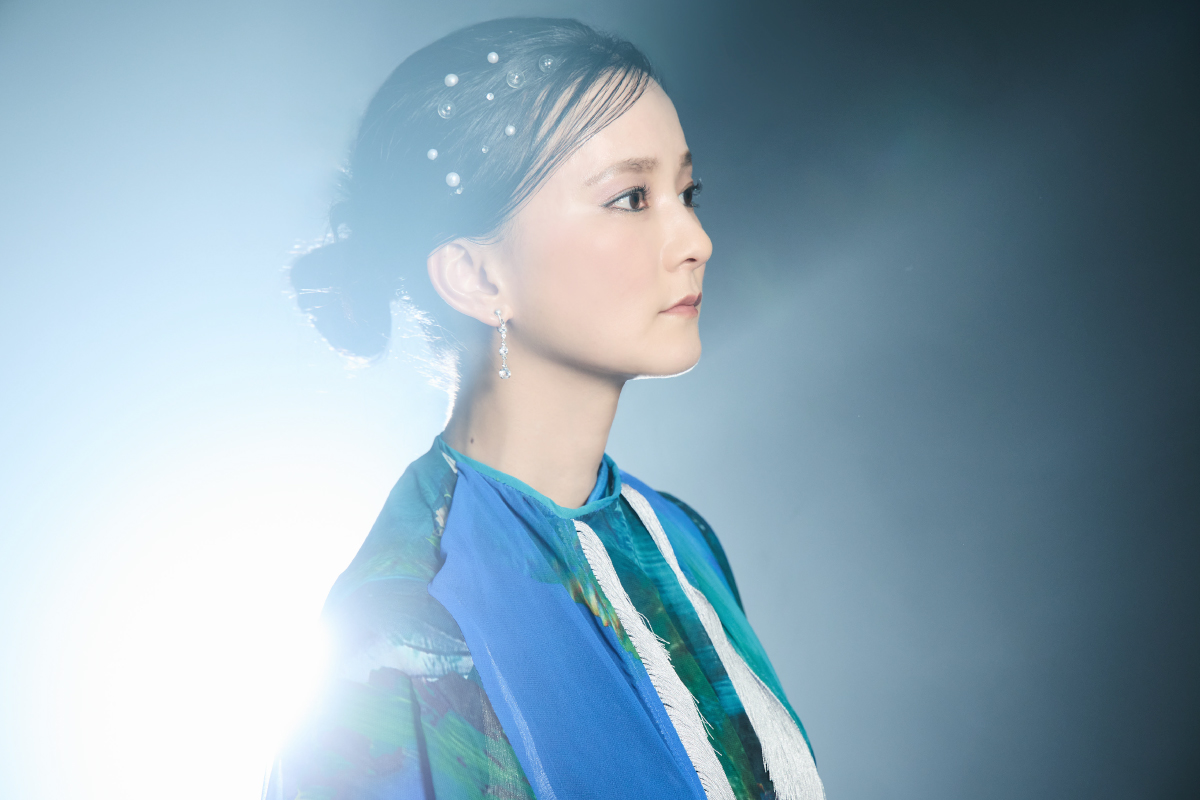 ヴェロニック・ムーラン＆yoshimiバンド　【11/22(土)出演】